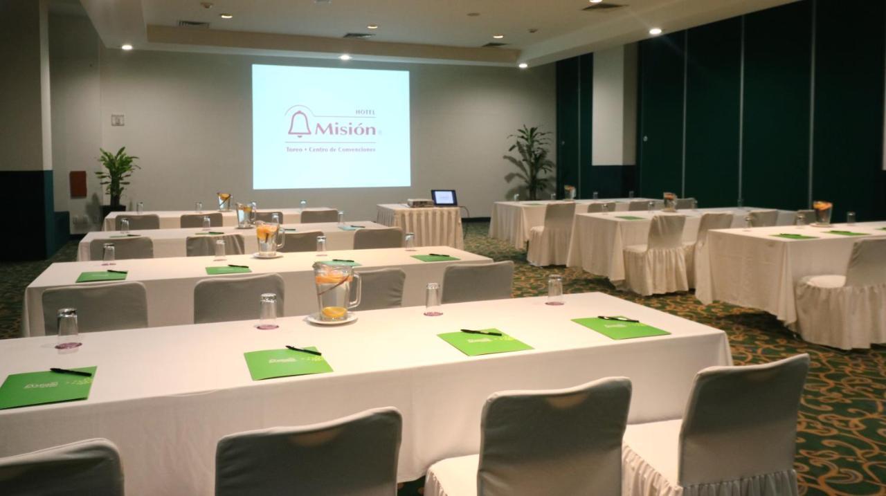Mision Toreo Centro De Convenciones Naucalpan de Juarez Ngoại thất bức ảnh