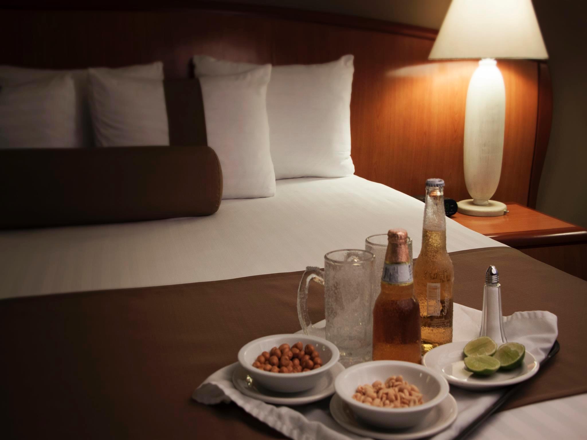 Mision Toreo Centro De Convenciones Naucalpan de Juarez Ngoại thất bức ảnh
